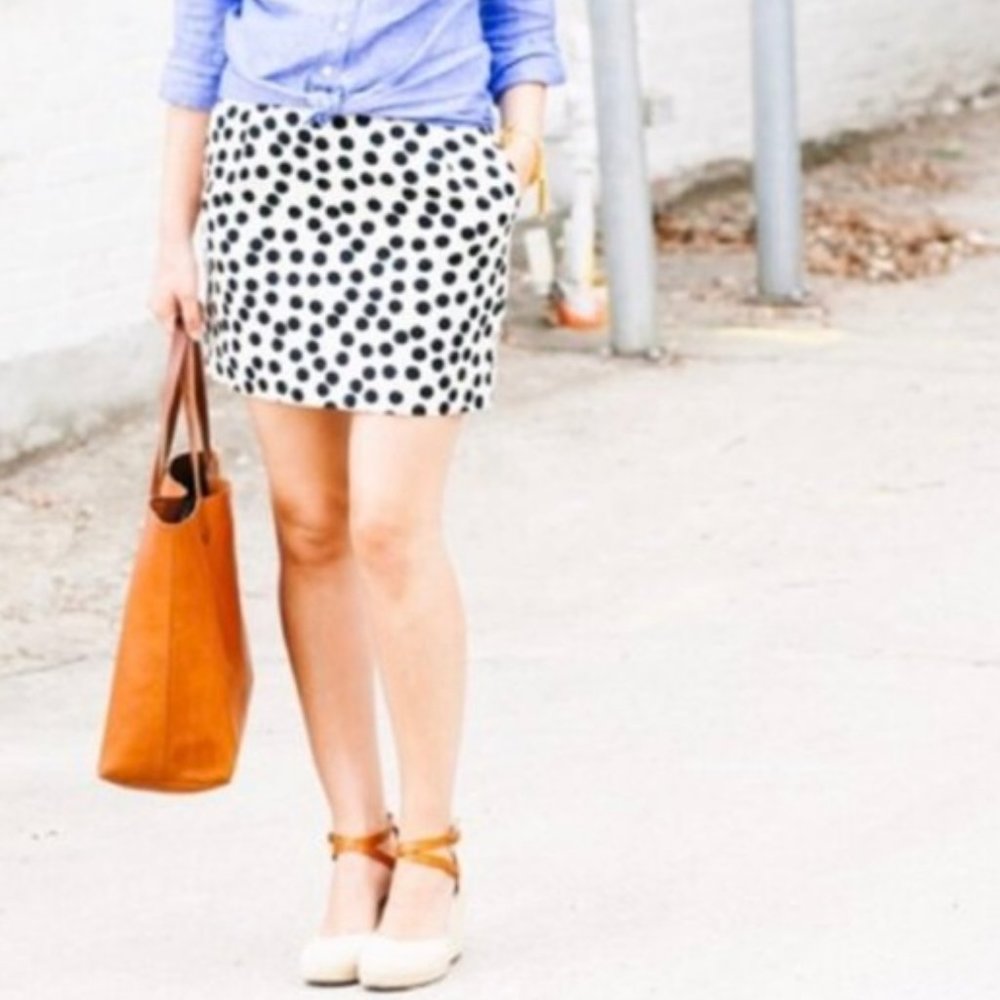 NWOT J. Crew Postage Stamp Skirt in Scattered Dot size 6 - Picture 5 of 6